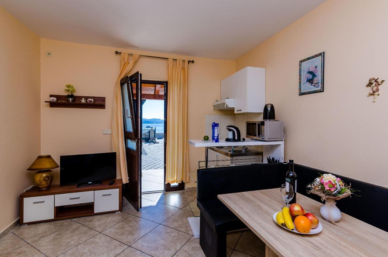 Apartments Kanjuo By The Sea Mlini Luaran gambar